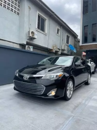 TOYOTA Avalon
