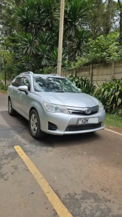 TOYOTA Fielder