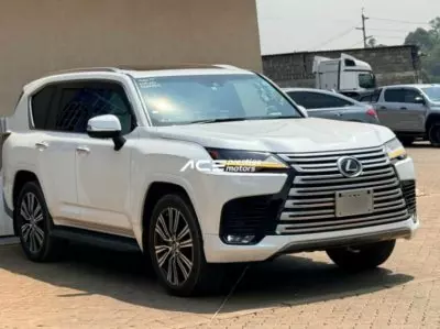 Lexus LX 600