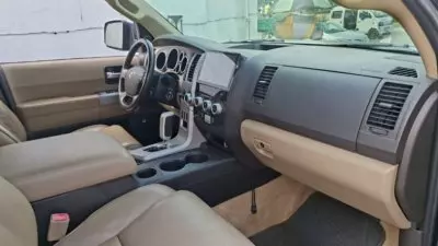 Toyota Sequoia