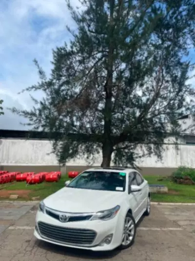 TOYOTA Avalon
