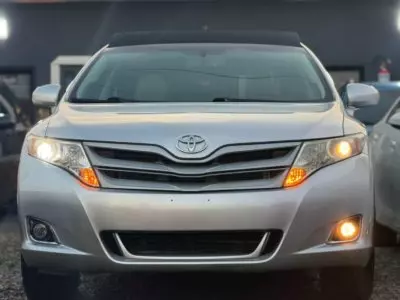 TOYOTA Venza
