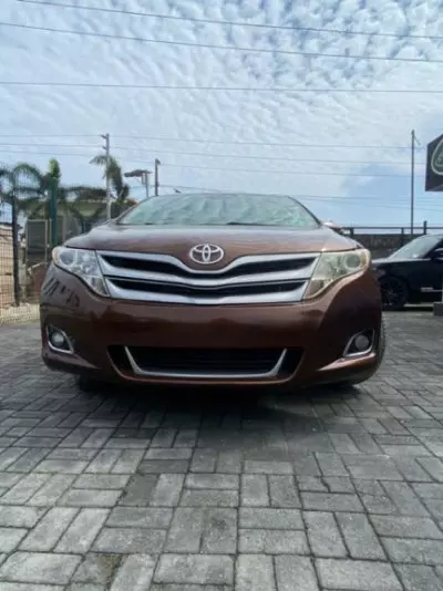 TOYOTA Venza