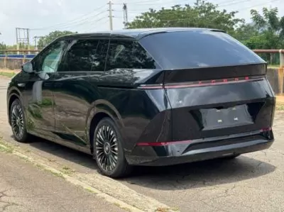 XPENG GX EV