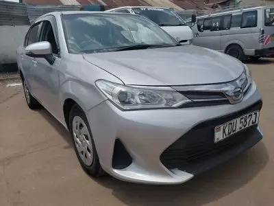 TOYOTA Axio