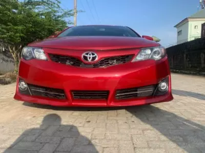 TOYOTA Camry