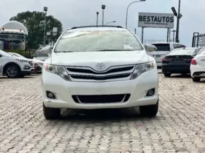 TOYOTA Venza