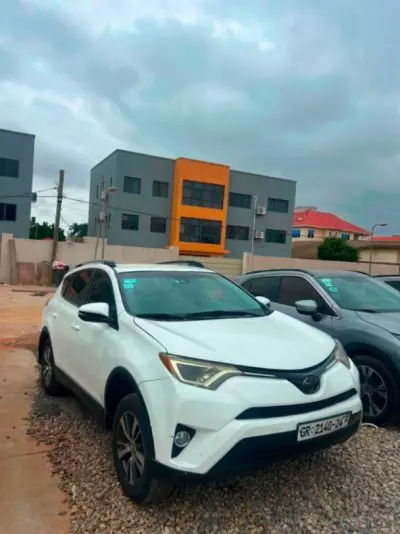 TOYOTA Rav4