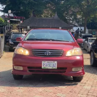 TOYOTA Corolla