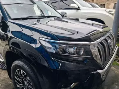 TOYOTA Landcruiser Prado