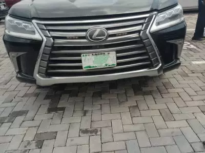 Lexus LX 570