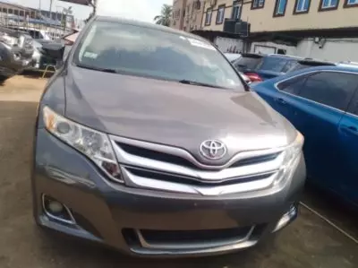 TOYOTA Venza
