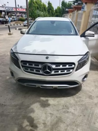 Mercedes-Benz GLA-Class