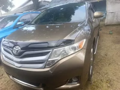 TOYOTA Venza