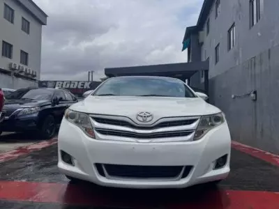 TOYOTA Venza