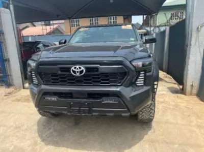 Toyota Tacoma