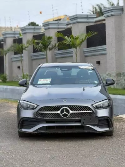 Mercedes-Benz C 300