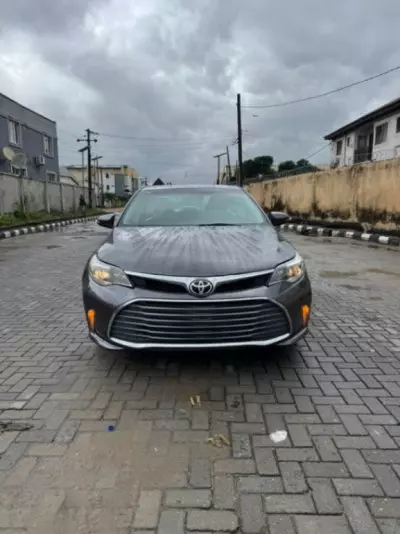 TOYOTA Avalon