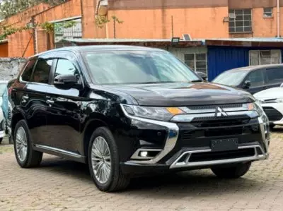 Mitsubishi Plug-in Hybrid Outlander