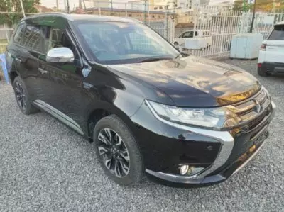 Mitsubishi Outlander hybrid 