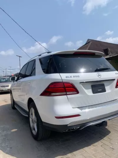 Mercedes-Benz GLE-Class