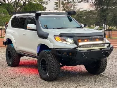 TOYOTA Land Cruiser Prado TX L