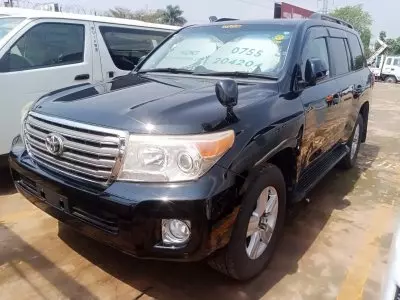 Toyota Landcruiser  V8