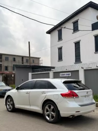 TOYOTA Venza