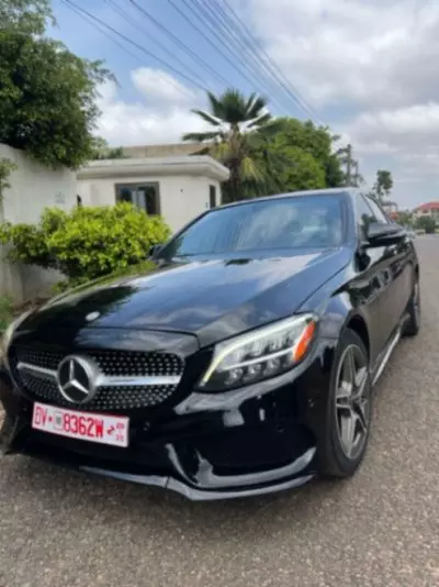 Mercedes-Benz 300
