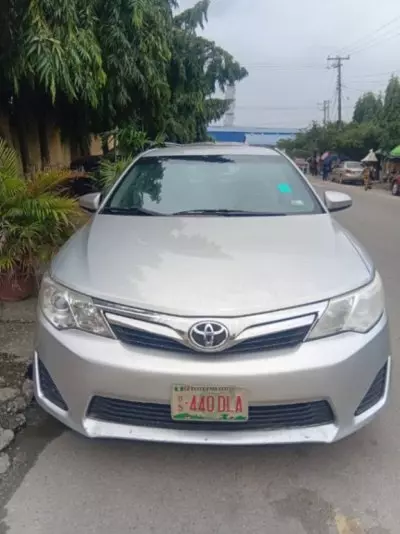 TOYOTA Camry