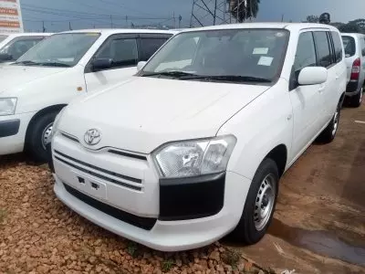 Toyota Succeed 