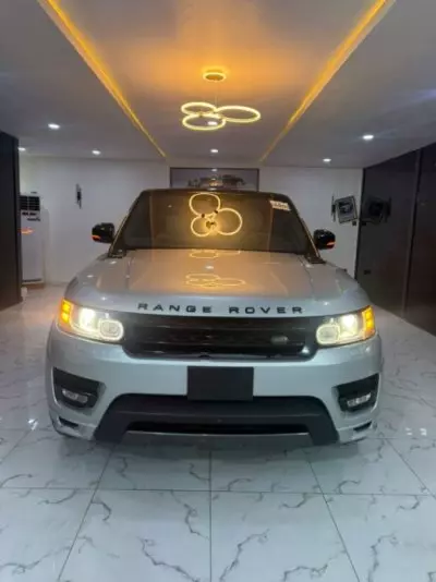 RANGE ROVER Vogue