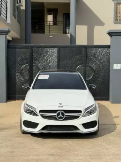 Mercedes-Benz C 300
