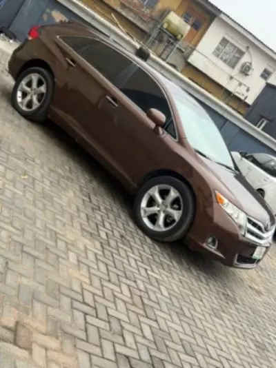 TOYOTA Venza