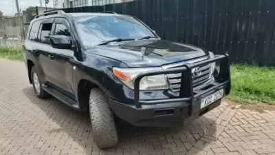 TOYOTA Land Cruiser