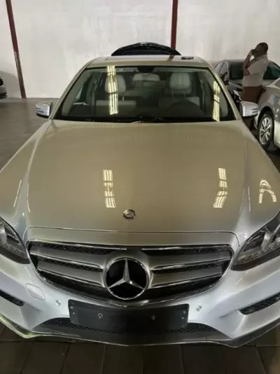 Mercedes-Benz E 260