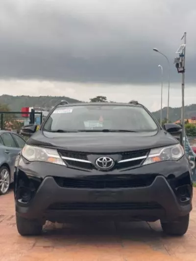 TOYOTA RAV 4