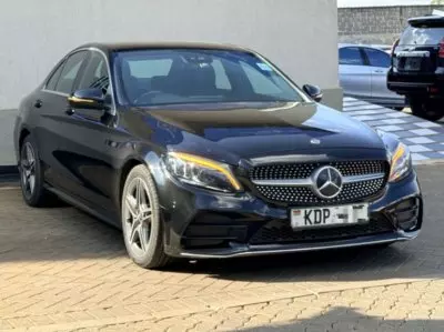 Mercedes-Benz C220