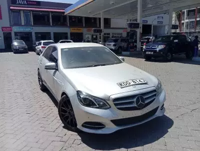 Mercedes-Benz E350