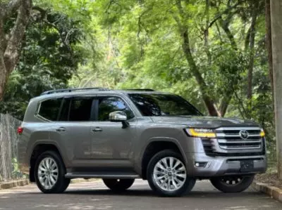 Toyota Landcruiser 300