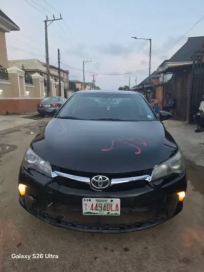 TOYOTA Camry