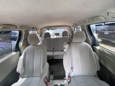 TOYOTA Sienna