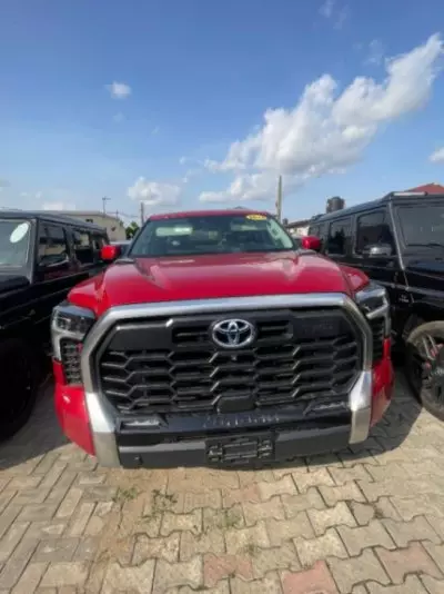 Toyota Tundra
