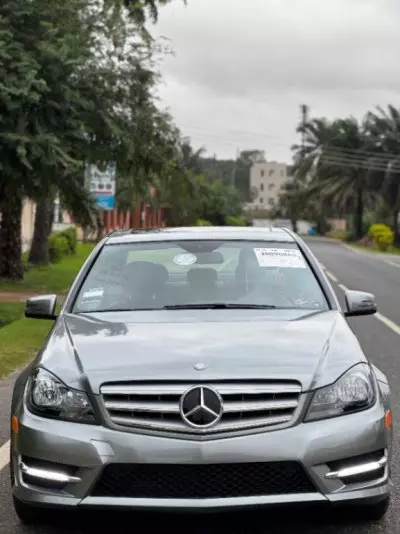 Mercedes-Benz C250