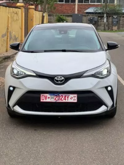 TOYOTA CH-R