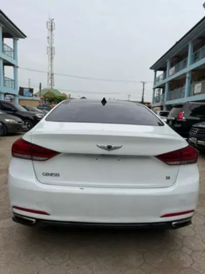Hyundai Genesis