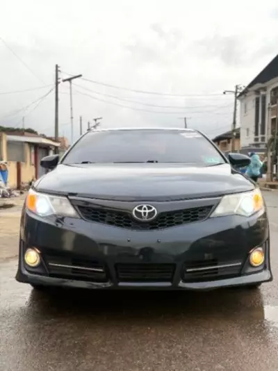 TOYOTA Camry
