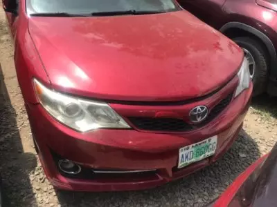 TOYOTA Camry