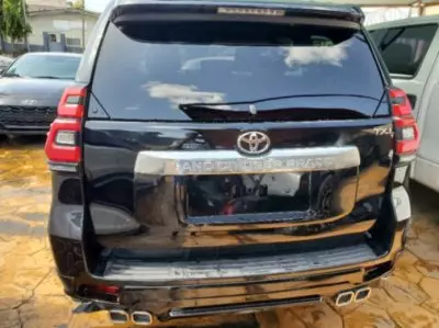 Toyota Landcruiser Prado