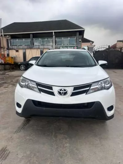 TOYOTA RAV 4